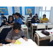 Alumnos de 5to A y B trabajando